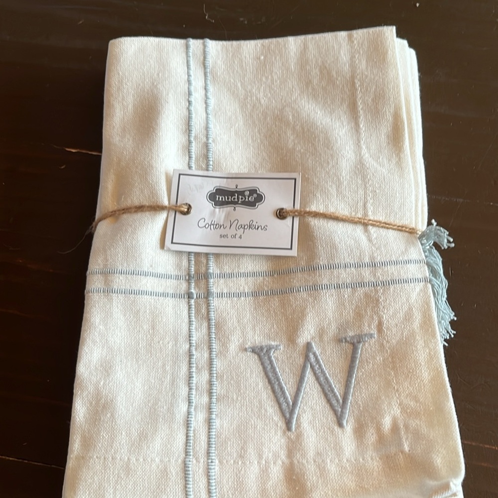 Mudpie Initialed Napkins “W” brand new